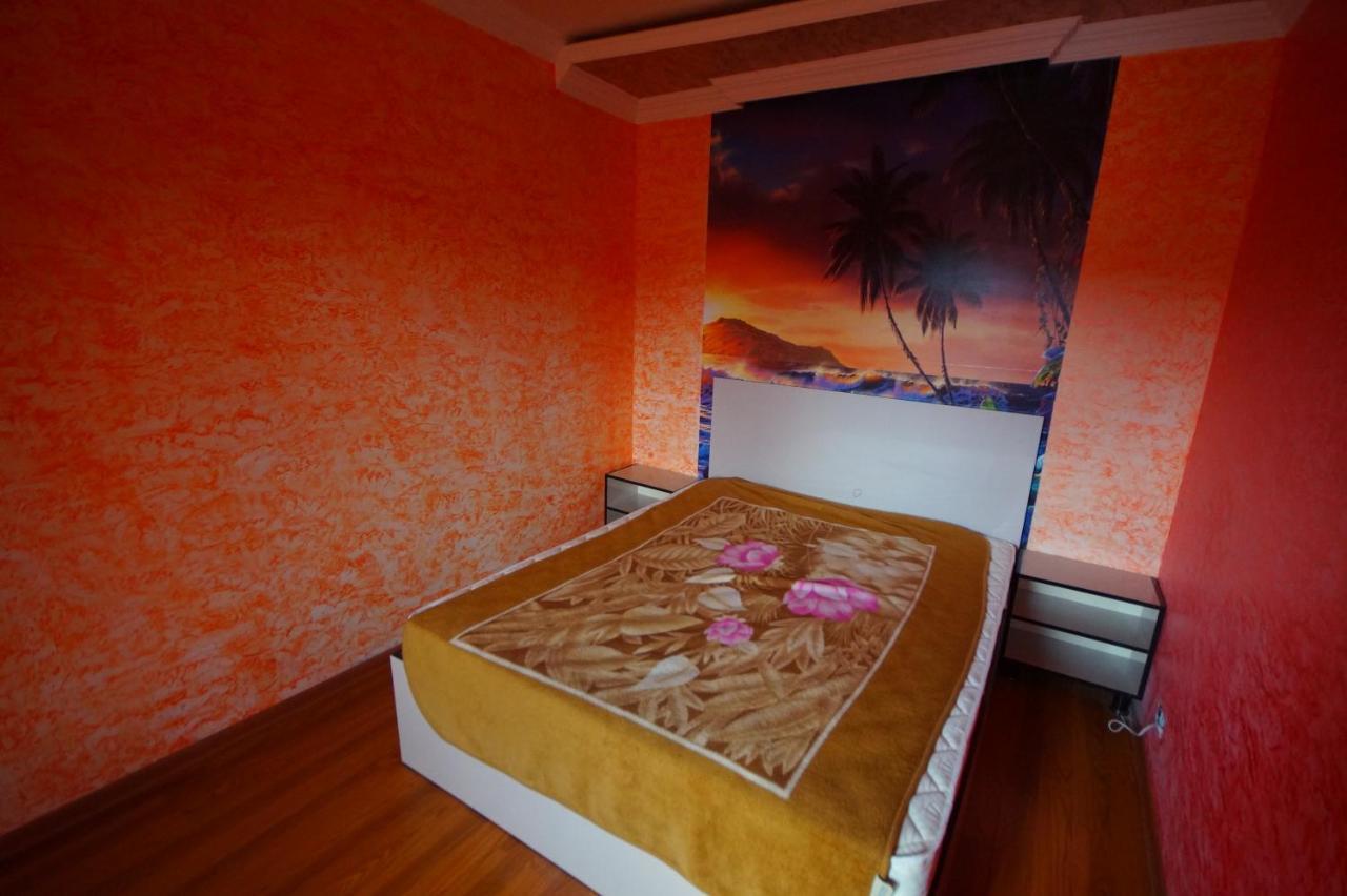 Oasis Gasamania Hotel Batumi Quarto foto